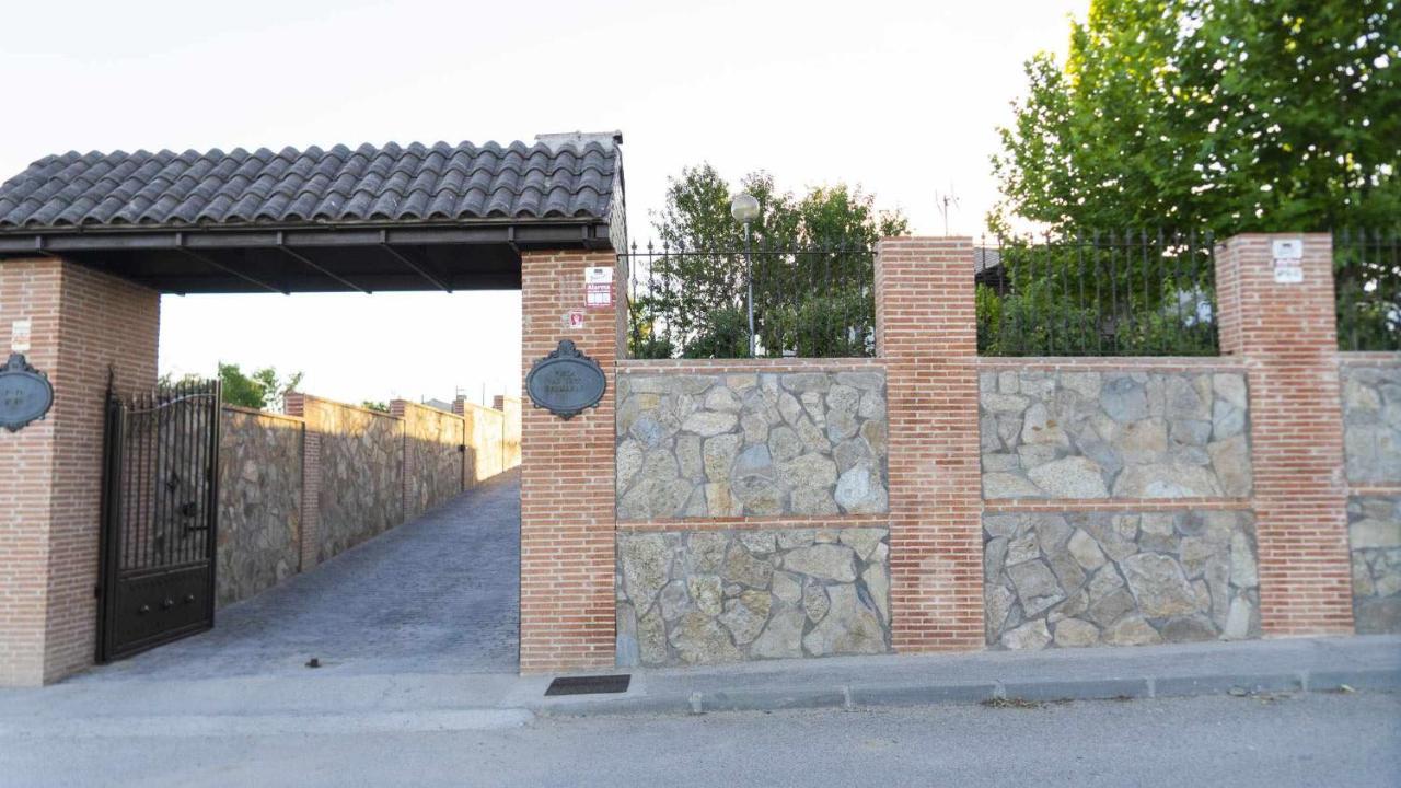 Villa Las Tres Hermanas Albarreal de Tajo Exterior foto