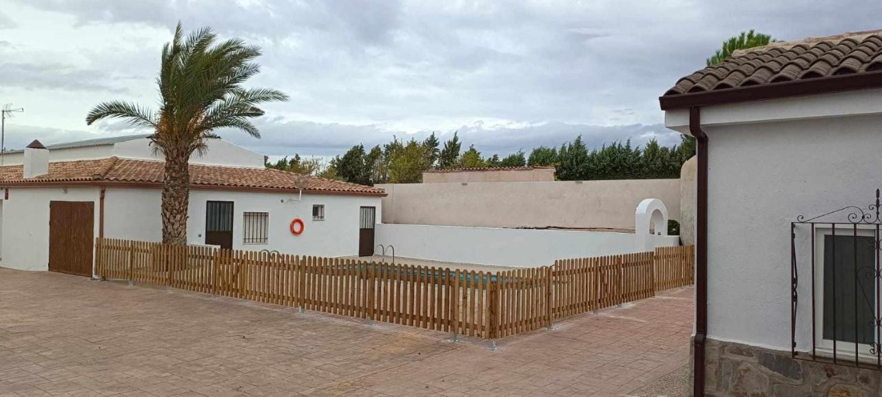 Villa Las Tres Hermanas Albarreal de Tajo Exterior foto